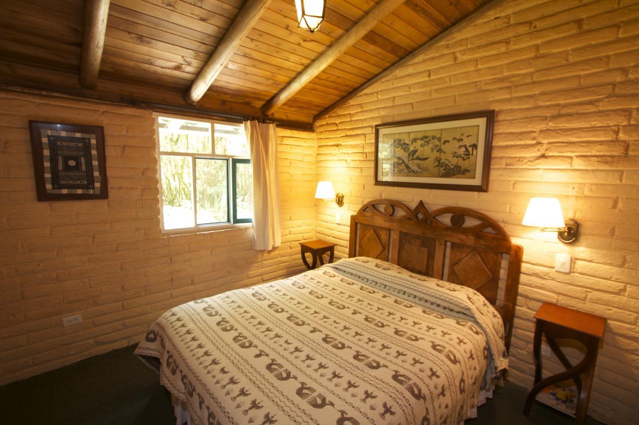 Las Palmeras Inn オタバロ 部屋 写真